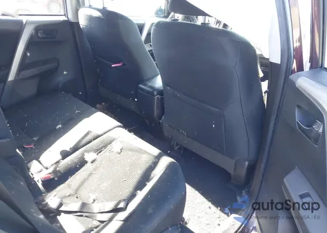 2017 Toyota Rav4 Le z USA, uszkodzony, nr VIN 2T3BFREV8HW555947